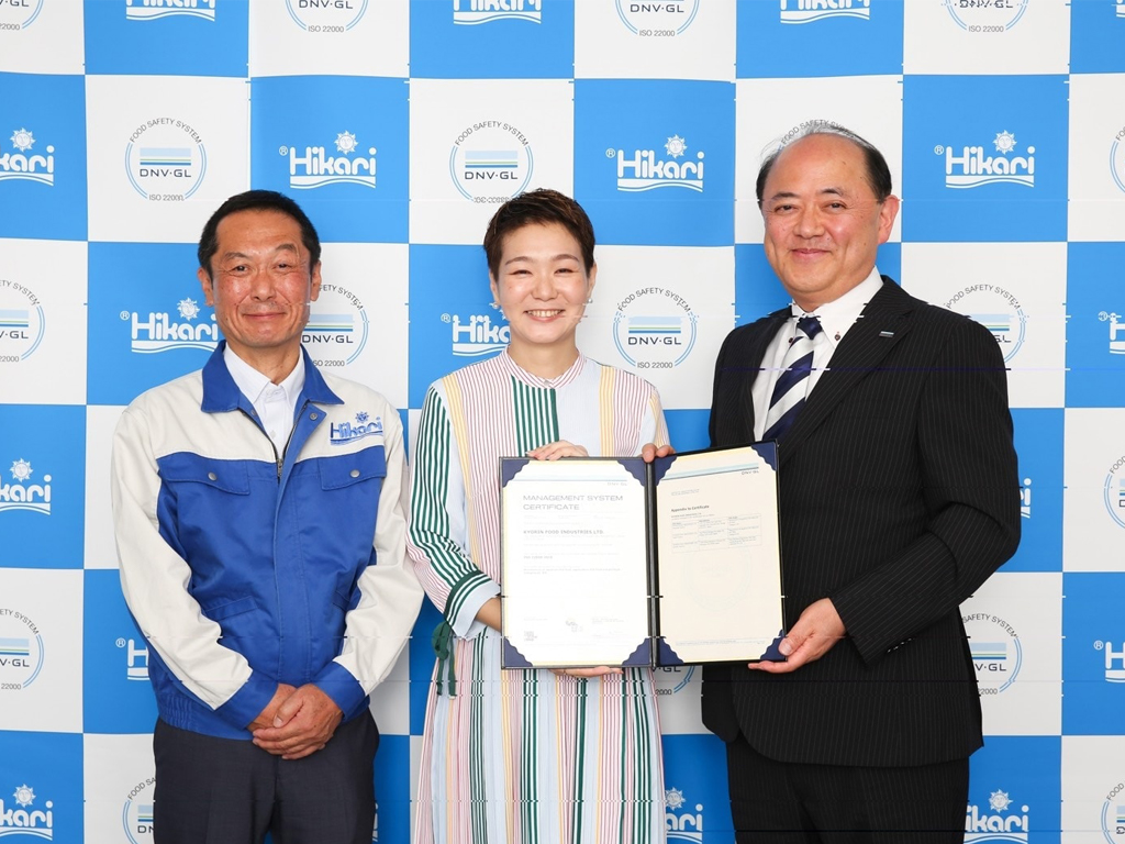 日本國內首次，觀賞魚飼料工廠取得ISO22000國際認證